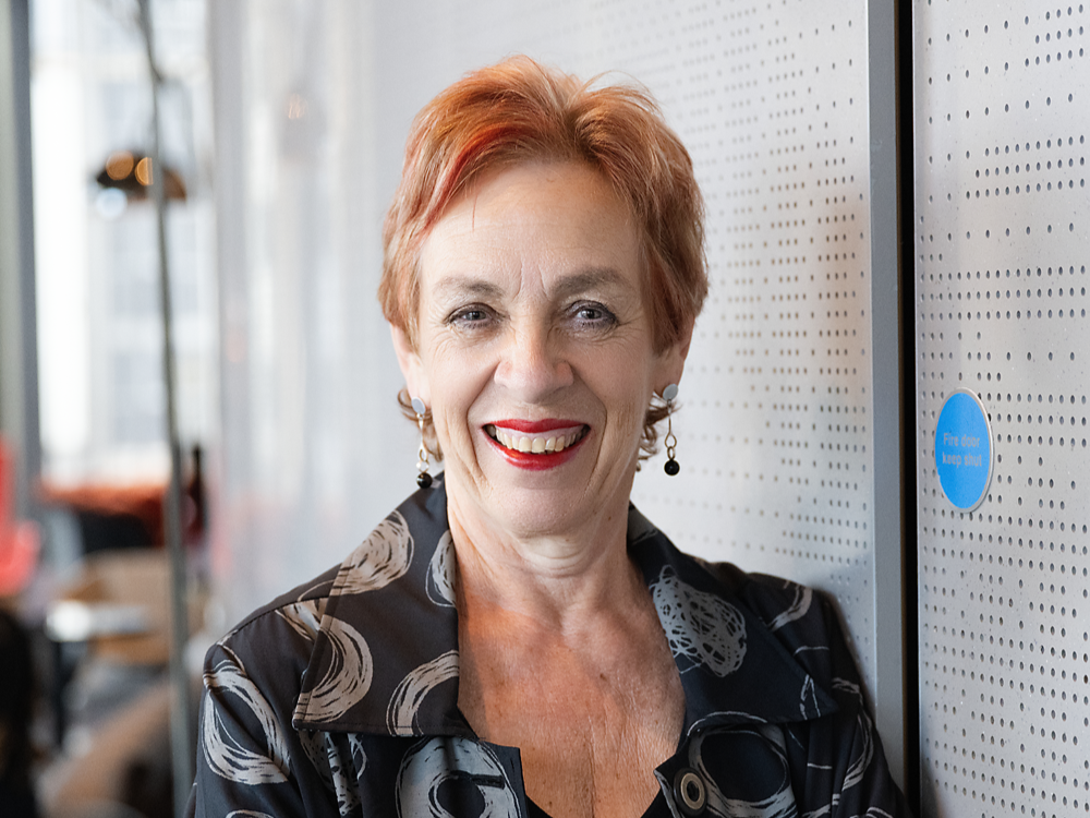 Sandra Whiles